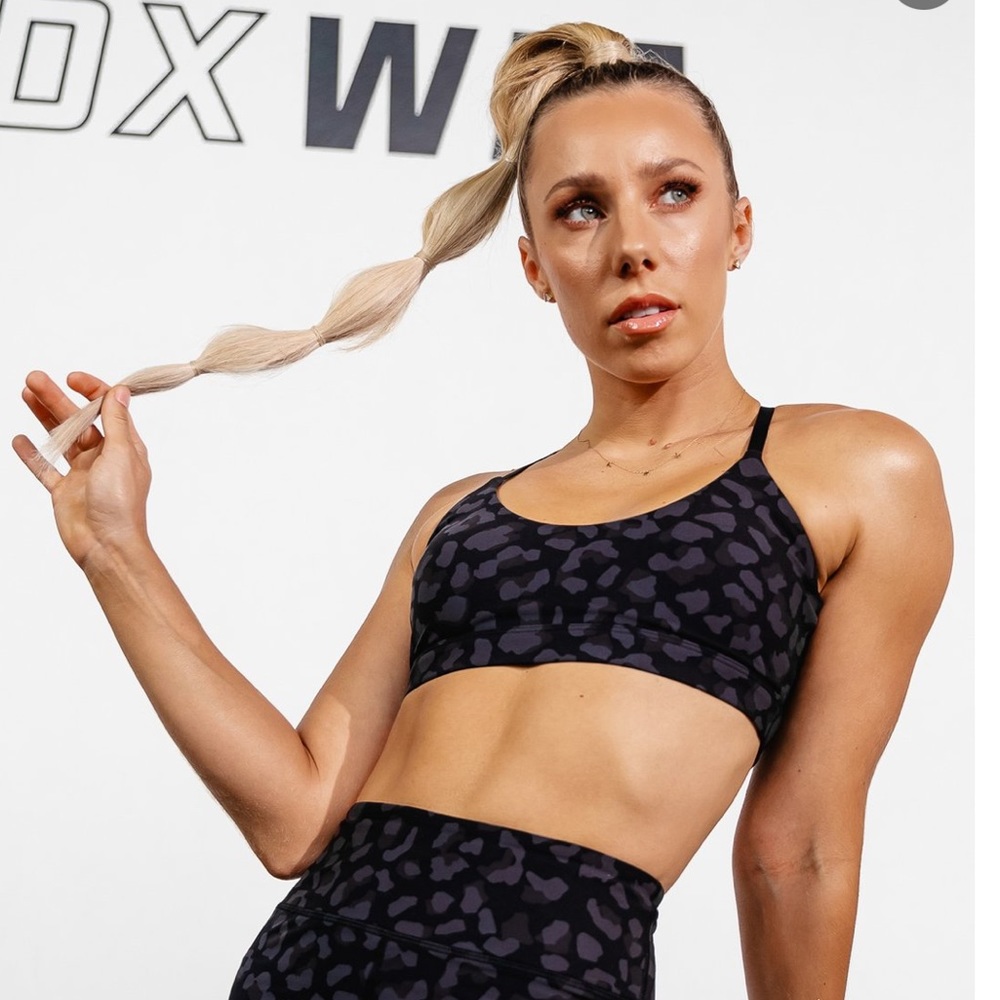 M black camo sports bra